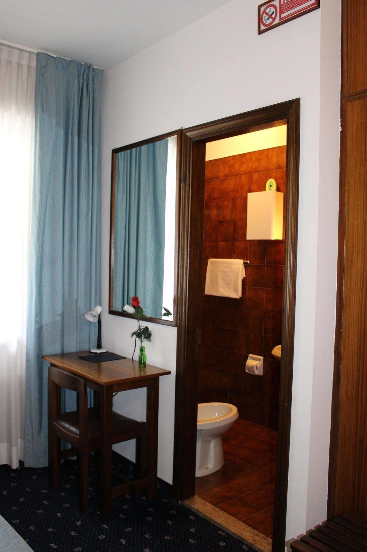 Hotel Pinolo Gubbio Exteriér fotografie